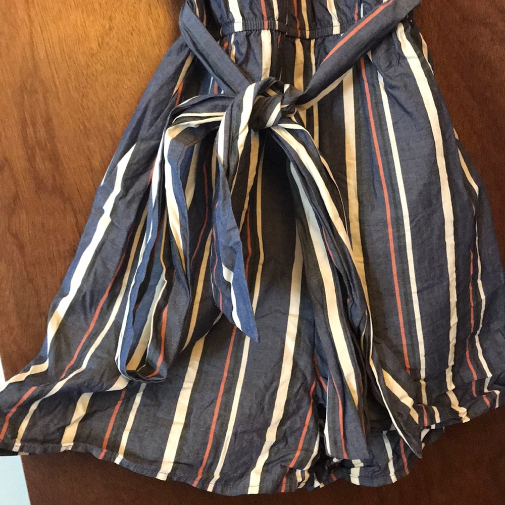 Romper - Picture 2 of 4
